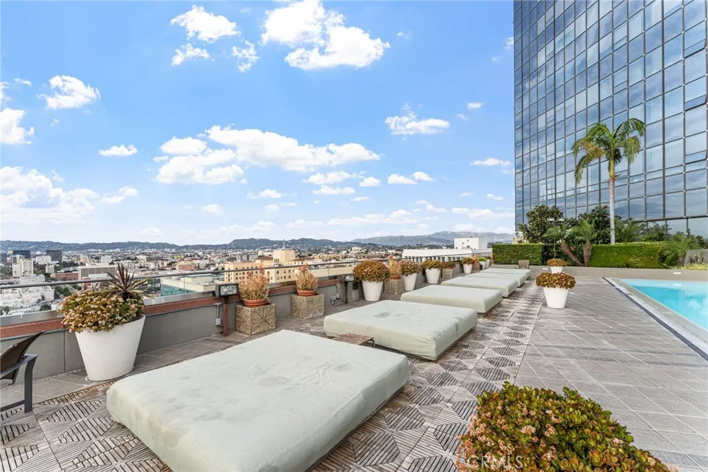 1100 Wilshire 2702, Los Angeles, California 90017 home-pic-24