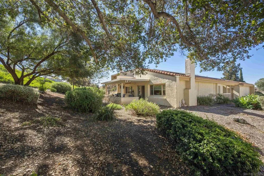 17415 Port Marnock Dr, Poway, California 92064 home-pic-1