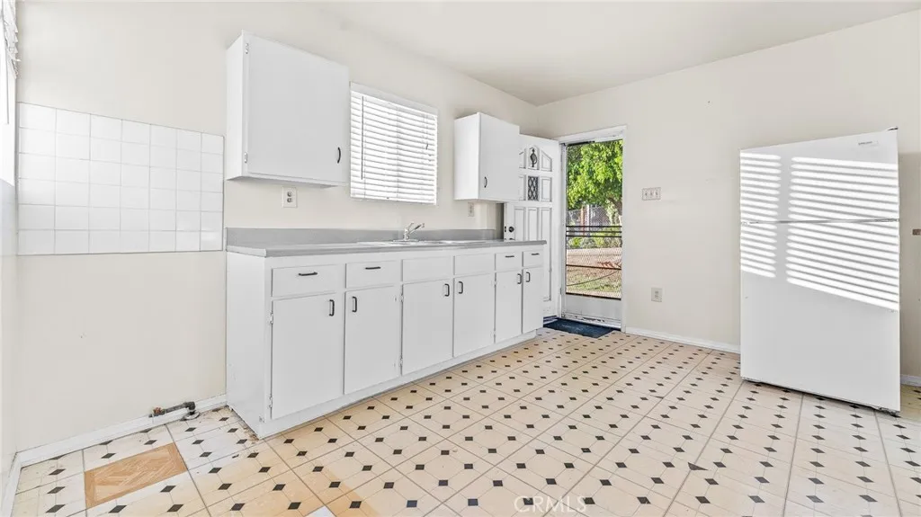 3926 Tampico, Los Angeles, California 90032 home-pic-12