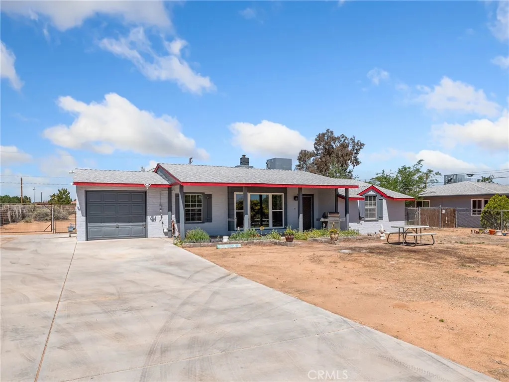 14060 Osage Road, Apple Valley, California 92307 home-pic-1
