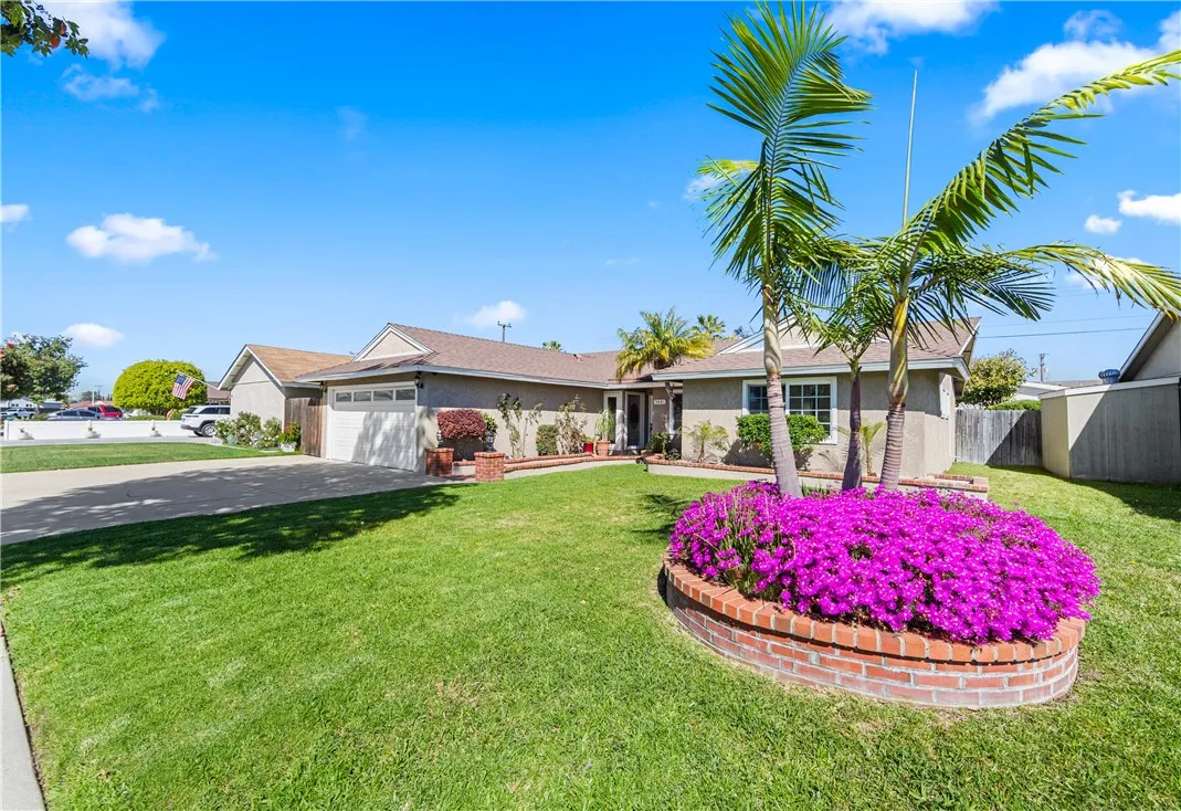 5631 Nevada, Huntington Beach, California 92647 home-pic-2