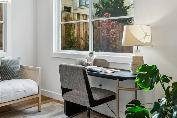 667A - Bedroom 3 / Study