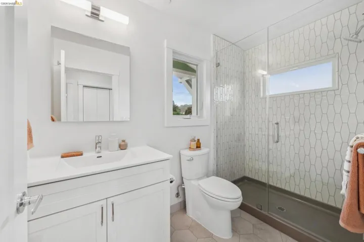 667 - Bathroom 2