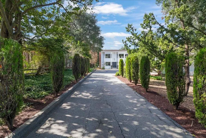 14721 Live Oak Lane, Saratoga, California 95070
