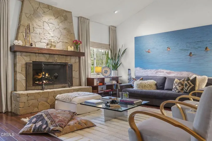 12 30-web-or-mls-UpmarketMedia_127Fair-6