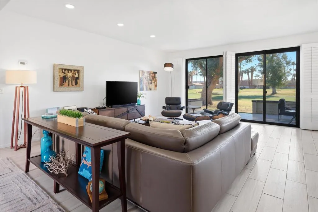 35380 Calle Sonseca, Cathedral City, California 92234 home-pic-8