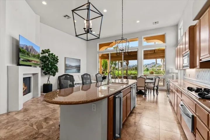 09-79910 Mission Dr-43