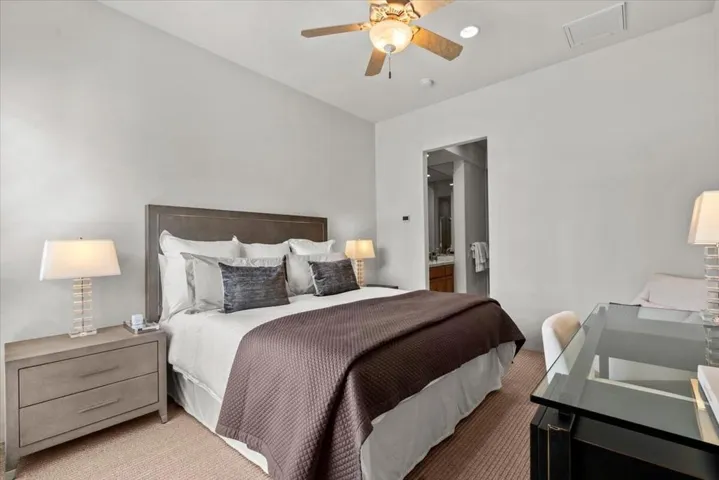 16-79910 Mission Dr-13