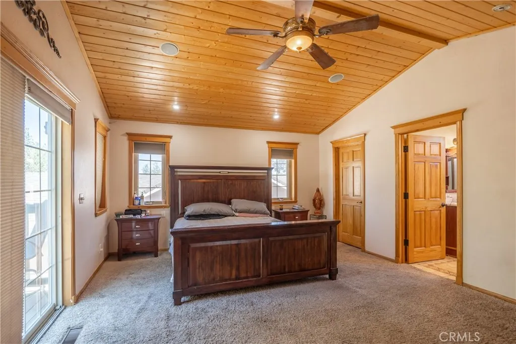 209 W Meadow Lane, Big Bear City, California 92314 home-pic-16