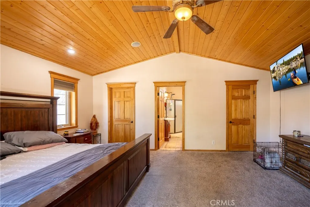 209 W Meadow Lane, Big Bear City, California 92314 home-pic-15