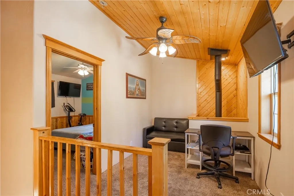 209 W Meadow Lane, Big Bear City, California 92314 home-pic-11