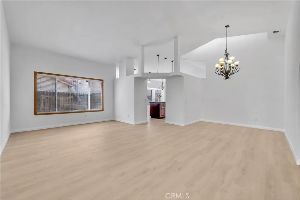 10561 Mendoza, Moreno Valley, California 92557 home-pic-4