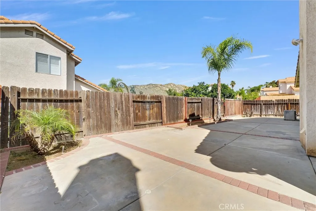 10561 Mendoza, Moreno Valley, California 92557 home-pic-43