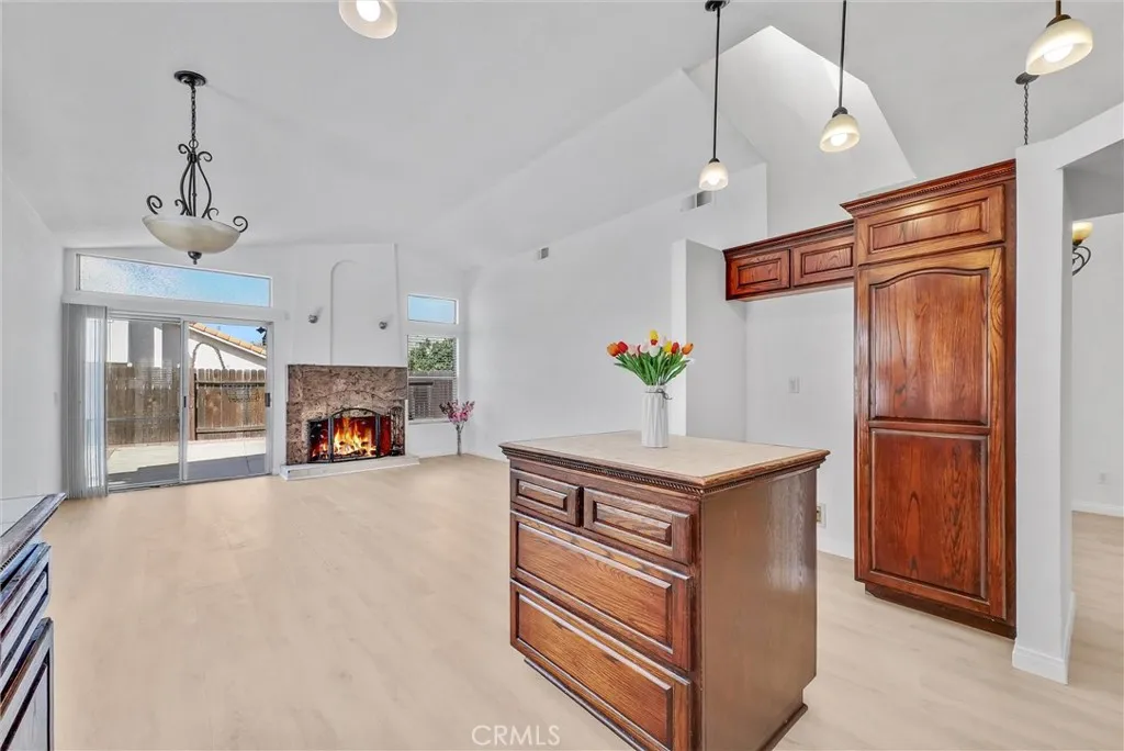 10561 Mendoza, Moreno Valley, California 92557 home-pic-14