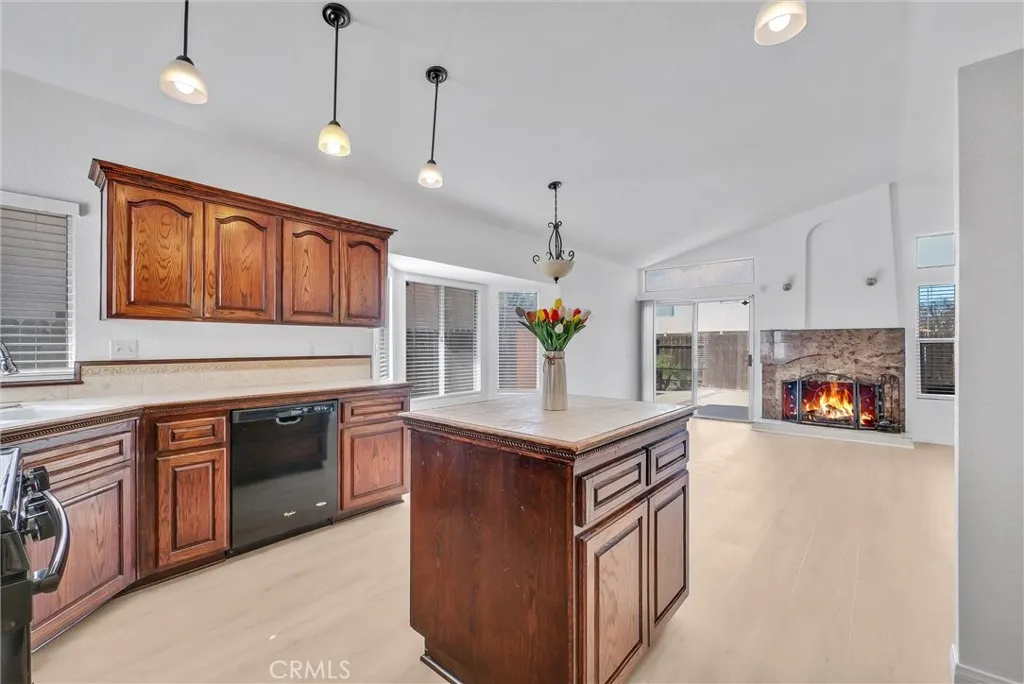10561 Mendoza, Moreno Valley, California 92557 home-pic-13