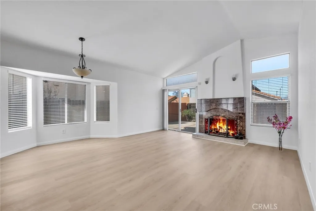 10561 Mendoza, Moreno Valley, California 92557 home-pic-9
