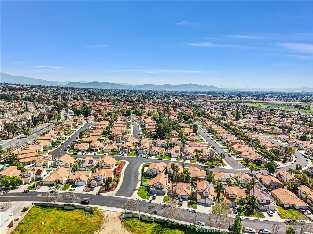 10561 Mendoza, Moreno Valley, California 92557 home-pic-37