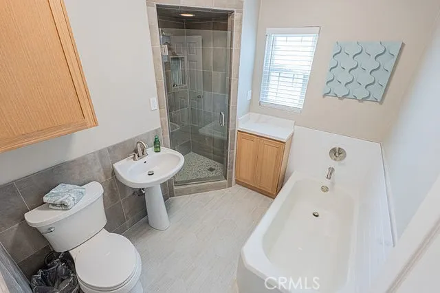 6503 Ferguson, Los Angeles, California 90022 home-pic-12