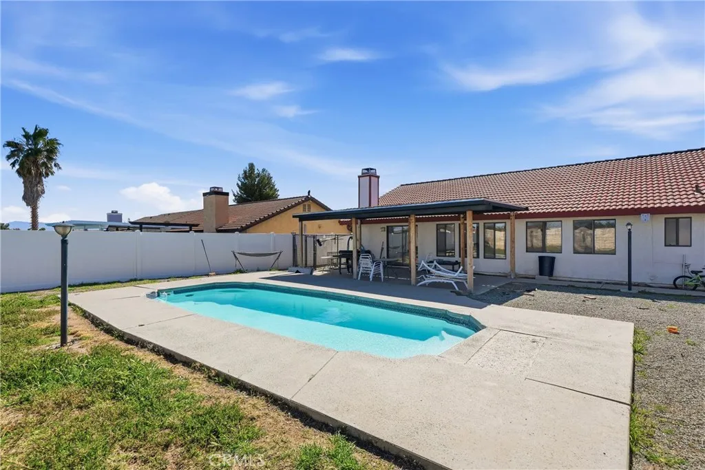 13454 Elm, Hesperia, California 92344 home-pic-28