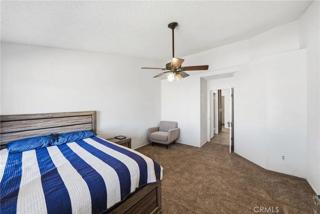 13454 Elm, Hesperia, California 92344 home-pic-21