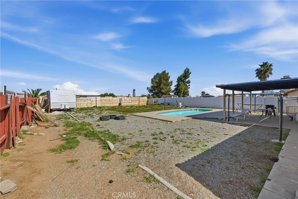 13454 Elm, Hesperia, California 92344 home-pic-31