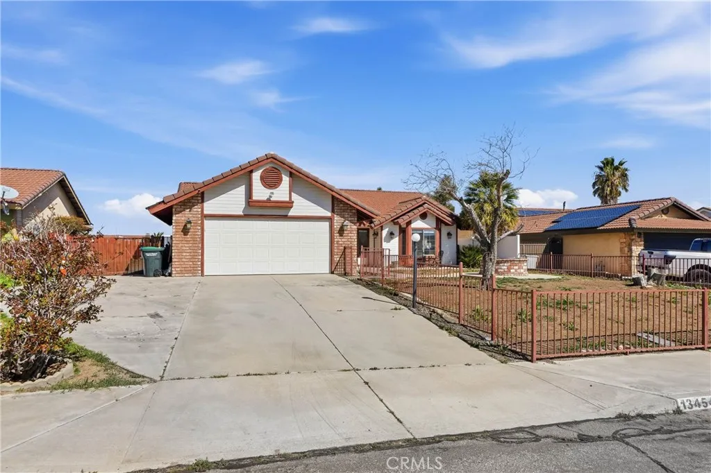 13454 Elm, Hesperia, California 92344 home-pic-1