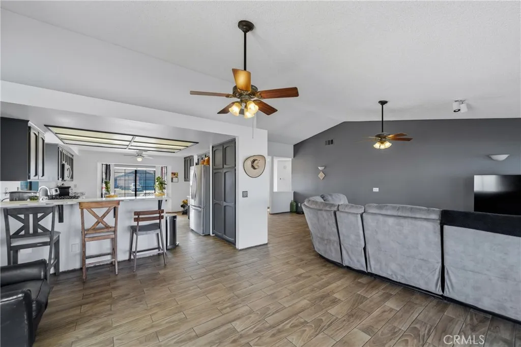 13454 Elm, Hesperia, California 92344 home-pic-7
