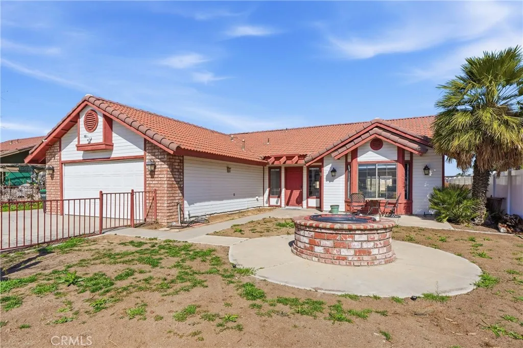 13454 Elm, Hesperia, California 92344 home-pic-2