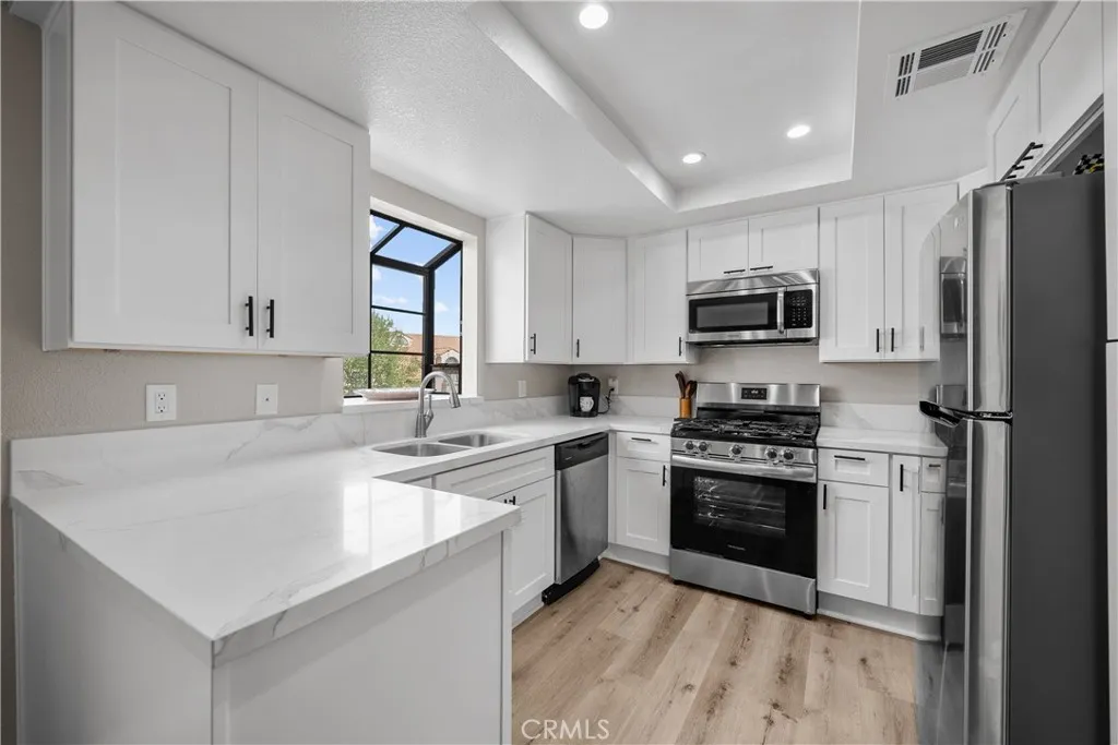 18114 Erik Court 5131, Canyon Country, California 91387 home-pic-4