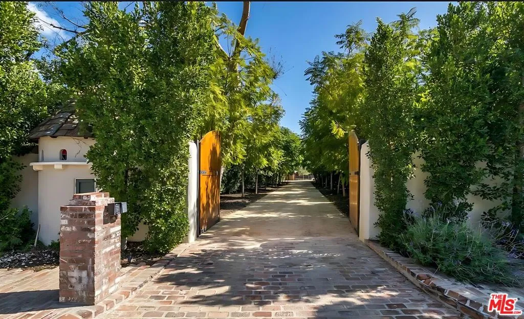 4750 Encino Avenue, Encino, California 91316 home-pic-4
