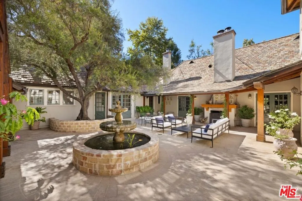 4750 Encino Avenue, Encino, California 91316 home-pic-19