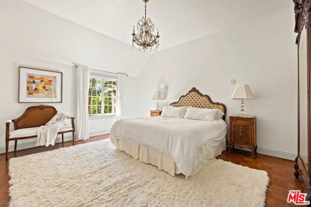 4750 Encino Avenue, Encino, California 91316 home-pic-40