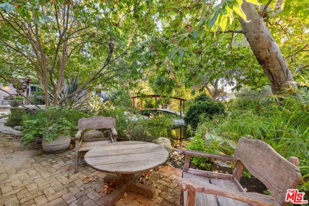 4750 Encino Avenue, Encino, California 91316 home-pic-66