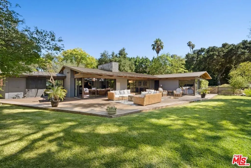 4750 Encino Avenue, Encino, California 91316 home-pic-42