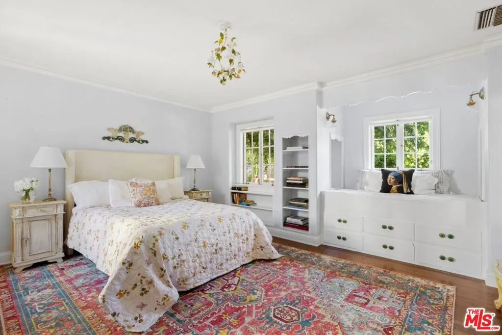 4750 Encino Avenue, Encino, California 91316 home-pic-35