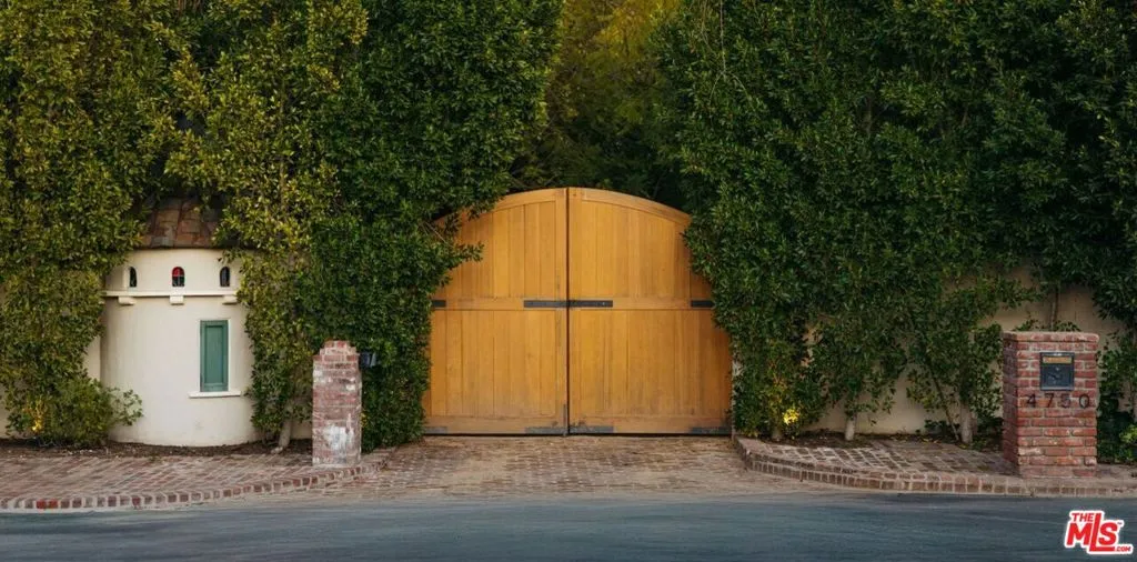 4750 Encino Avenue, Encino, California 91316 home-pic-3