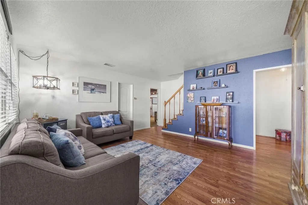 4922 Reynolds Road, Torrance, California 90505 home-pic-3