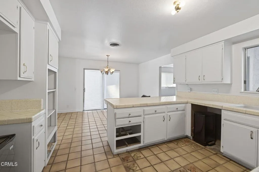 6368 Hunter Street, Ventura, California 93003 home-pic-11