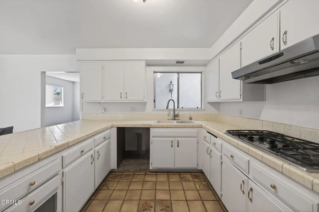 6368 Hunter Street, Ventura, California 93003 home-pic-12