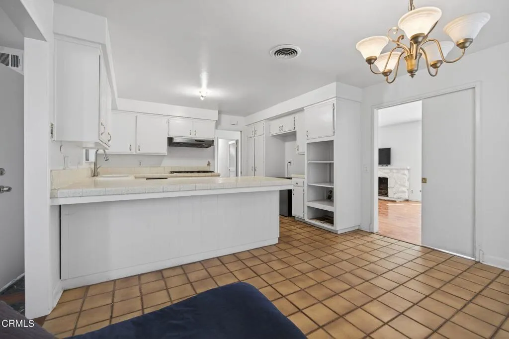 6368 Hunter Street, Ventura, California 93003 home-pic-9