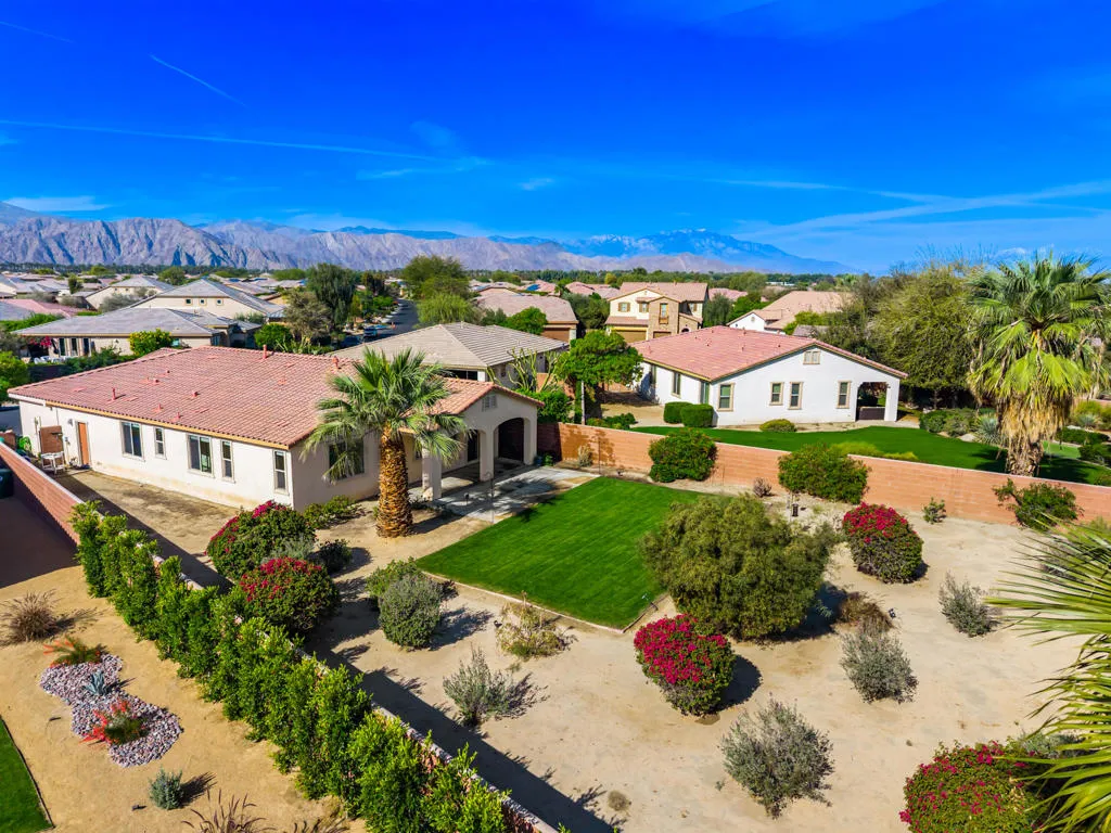 51120 Mystic Tyme Drive, Indio, California 92201 home-pic-45
