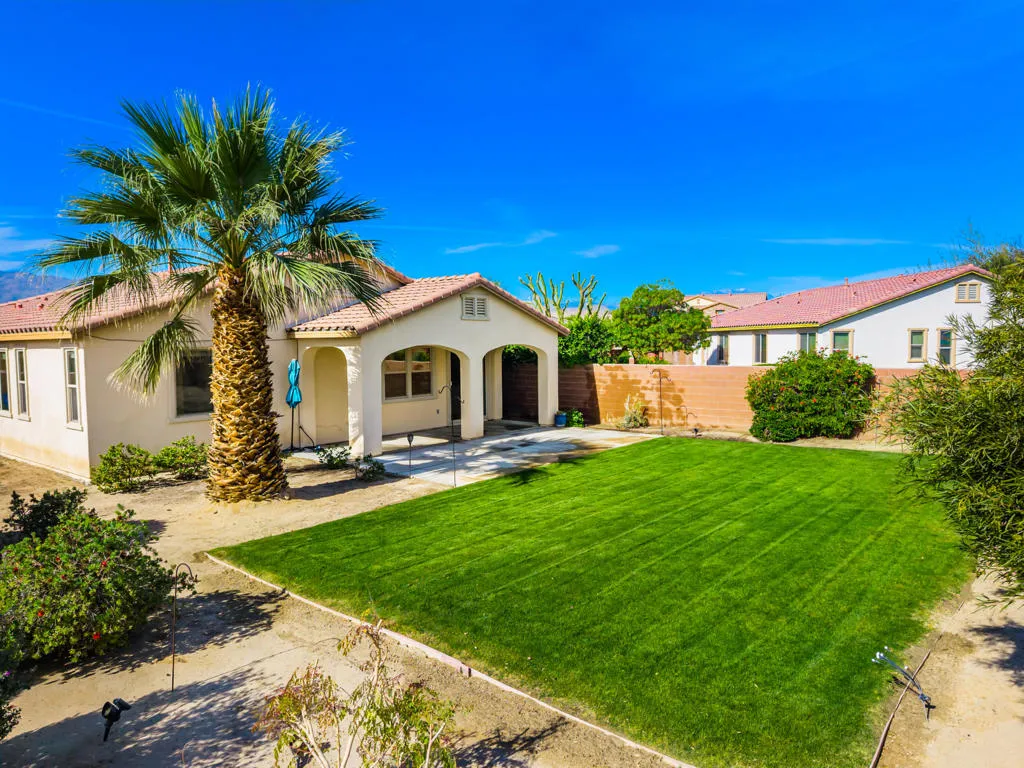 51120 Mystic Tyme Drive, Indio, California 92201 home-pic-41