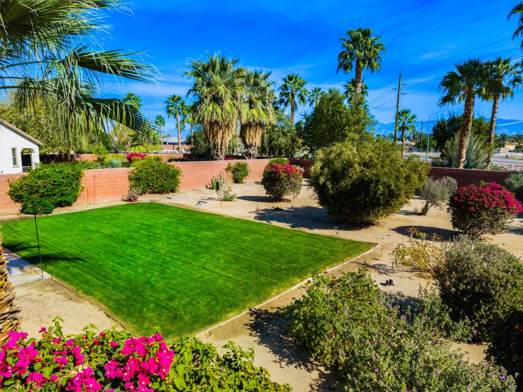 51120 Mystic Tyme Drive, Indio, California 92201 home-pic-37