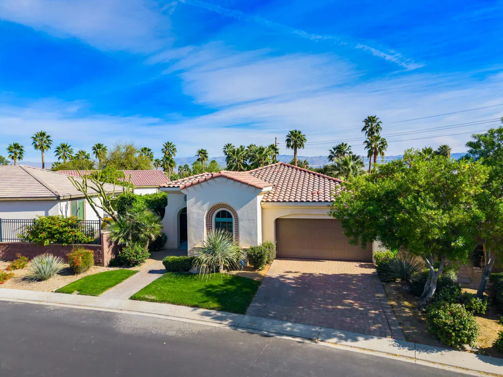 51120 Mystic Tyme Drive, Indio, California 92201 home-pic-42