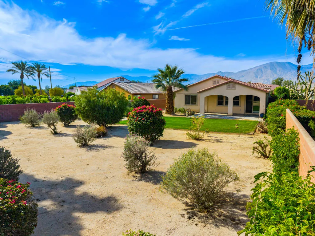 51120 Mystic Tyme Drive, Indio, California 92201 home-pic-39