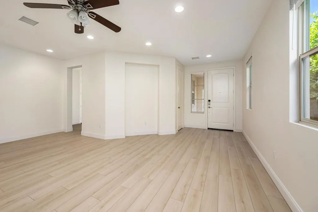51120 Mystic Tyme Drive, Indio, California 92201 home-pic-9