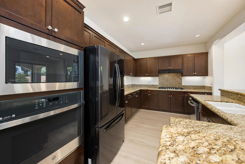 51120 Mystic Tyme Drive, Indio, California 92201 home-pic-15