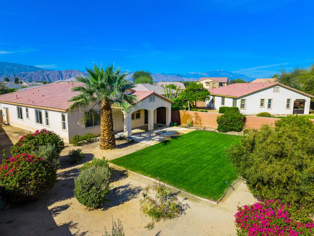 51120 Mystic Tyme Drive, Indio, California 92201 home-pic-46