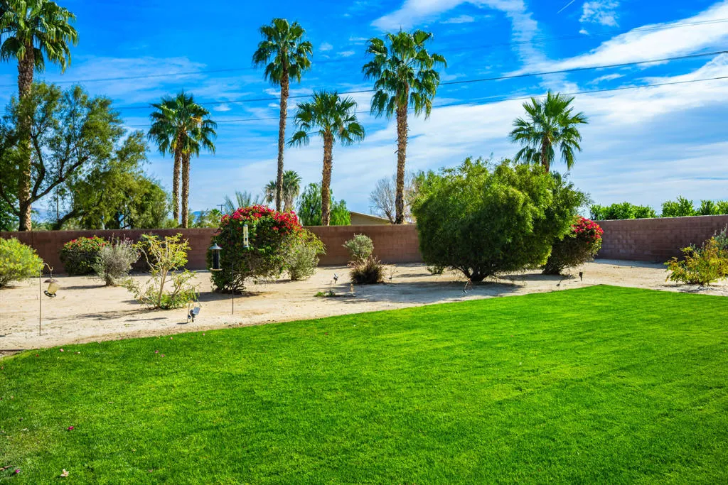 51120 Mystic Tyme Drive, Indio, California 92201 home-pic-34