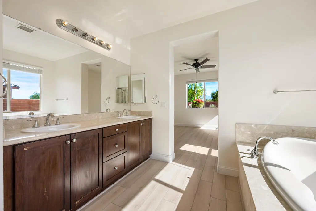 51120 Mystic Tyme Drive, Indio, California 92201 home-pic-24
